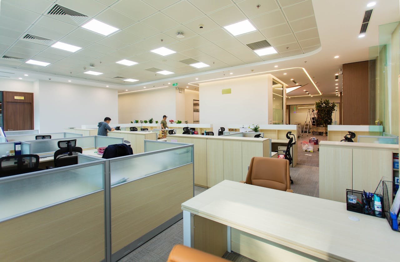 Office renovation and adaptation